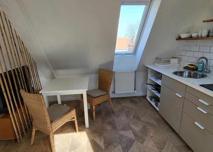 Dachgeschosswohnung 2 - Am Schloss Apartman