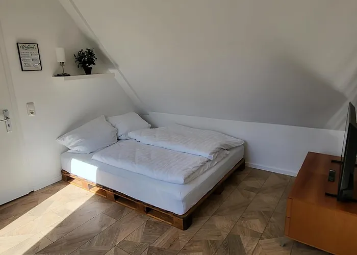 Apartman Dachgeschosswohnung 2 - Am Schloss *
