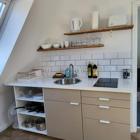 Dachgeschosswohnung 2 - Am Schloss Apartment *